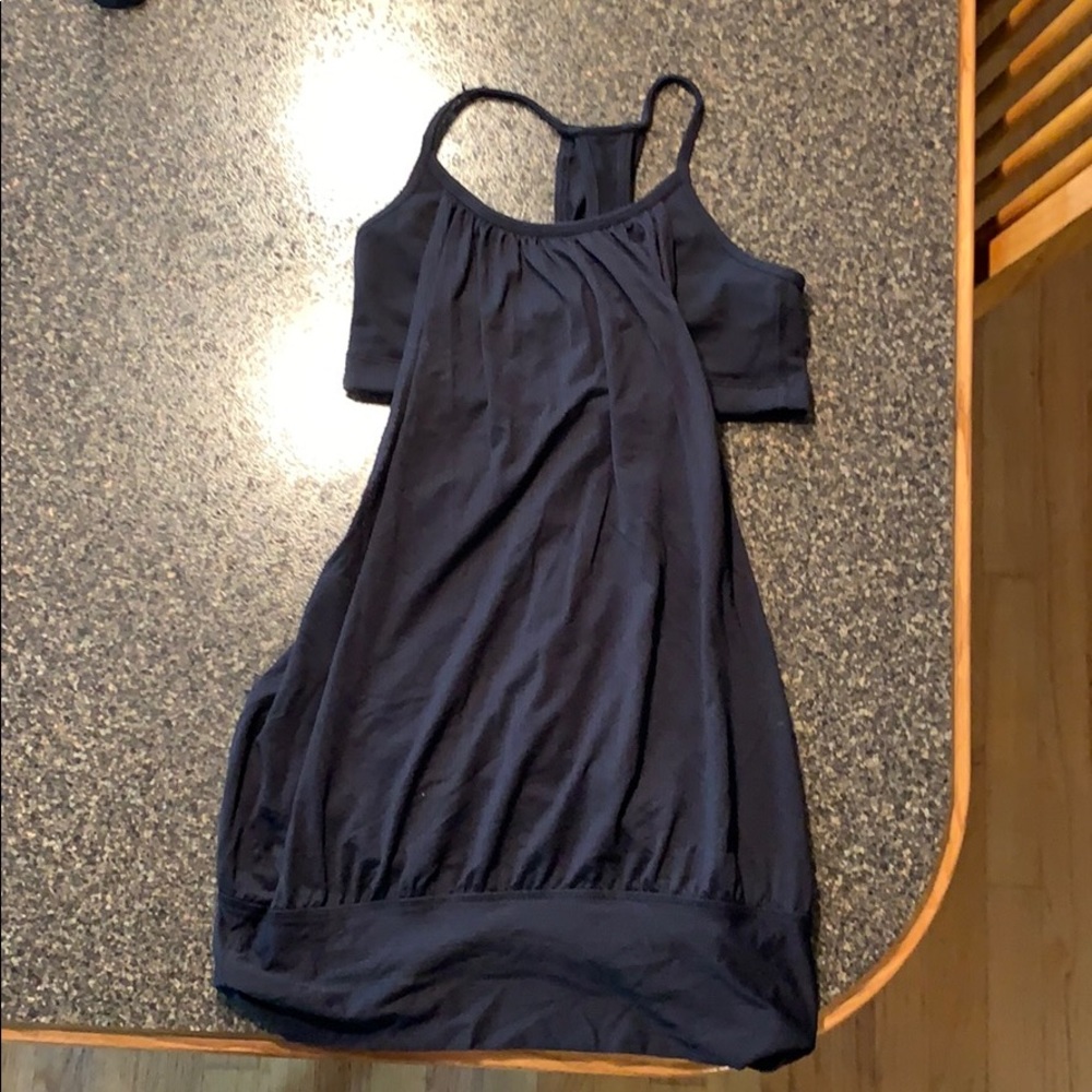 Lululemon tank with built in sports bra size 4
